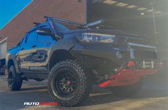 TOYOTA HILUX N80 4WD NITRO MATTE BLACK